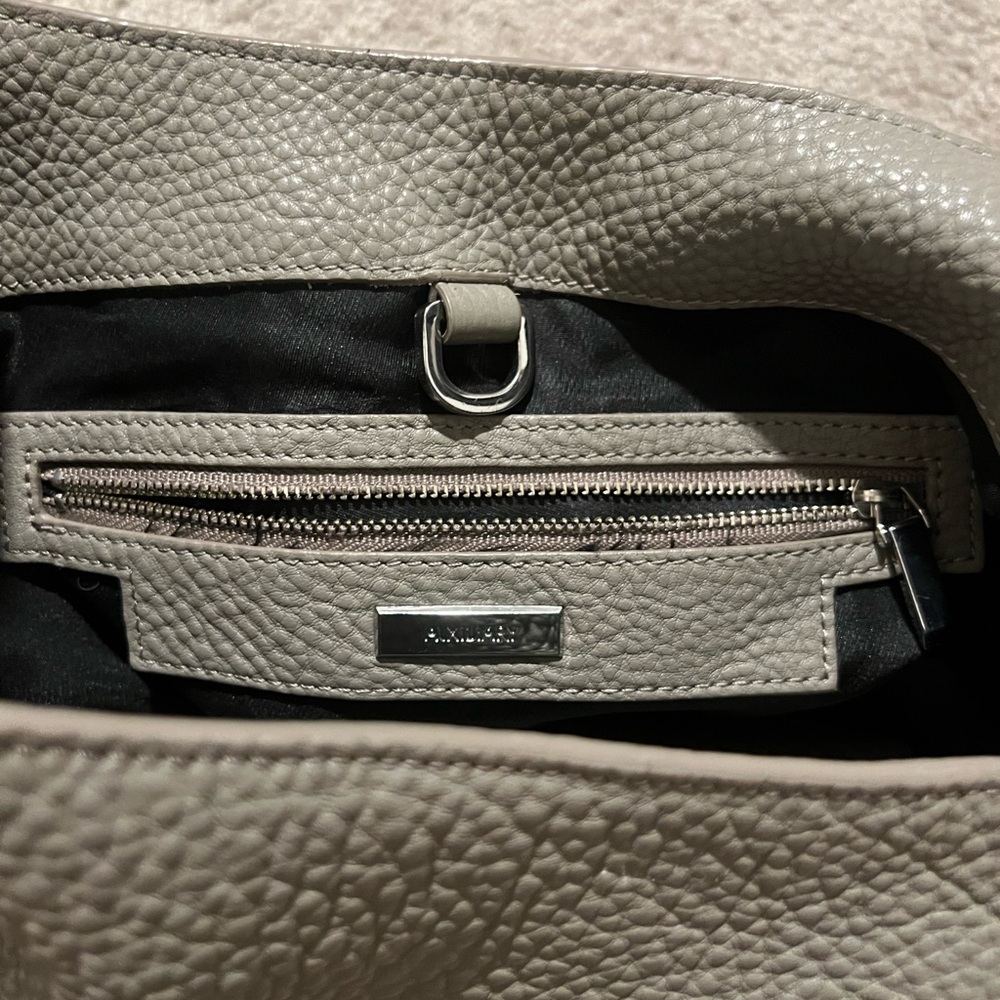 Aritzia Auxiliary Silo hobo bag- pebble grey - Picture 5 of 6